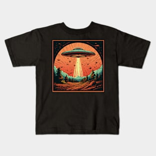 Vintage Comics UFO Encounters UFO Witness Cartoon Vintage Kids T-Shirt